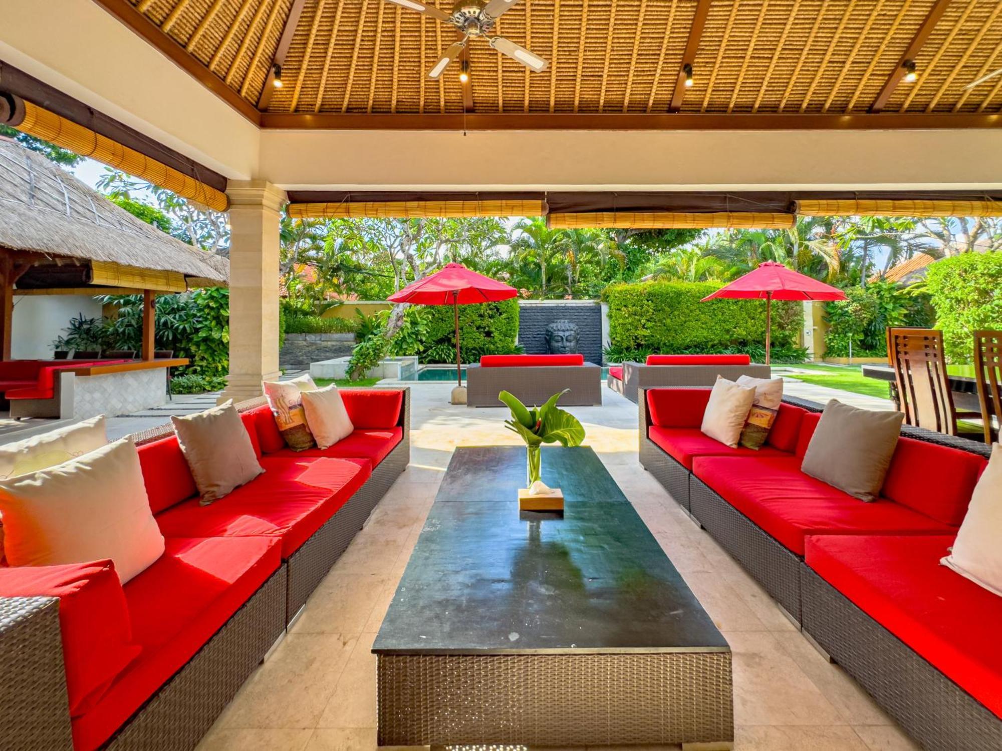 Villa Bugis Seminyak Rum bild