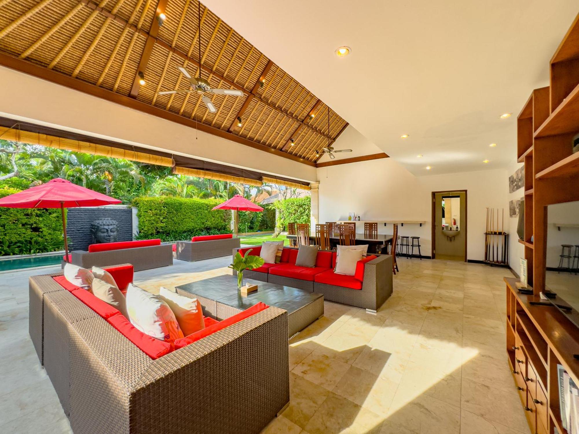 Villa Bugis Seminyak Rum bild