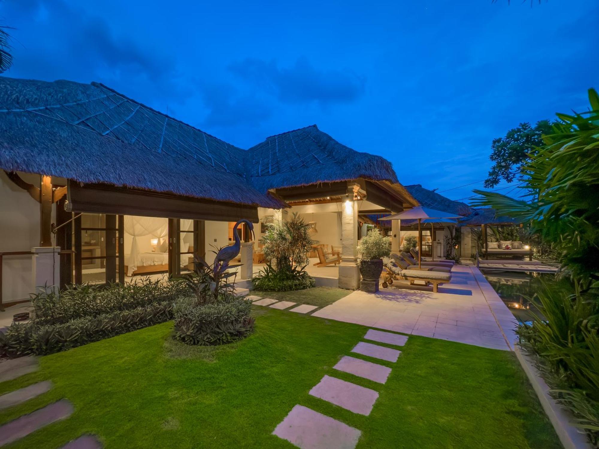 Villa Bugis Seminyak Rum bild
