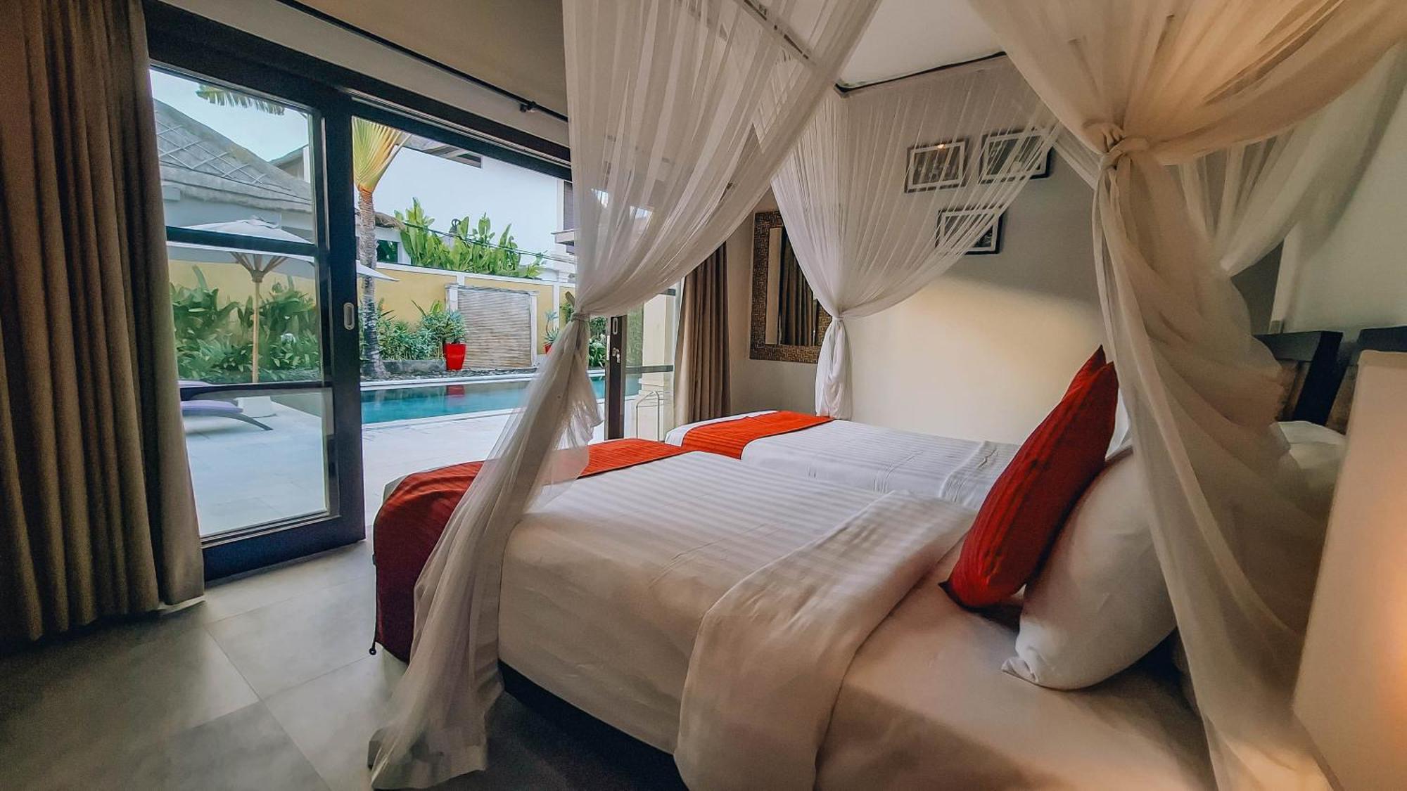Villa Bugis Seminyak Rum bild